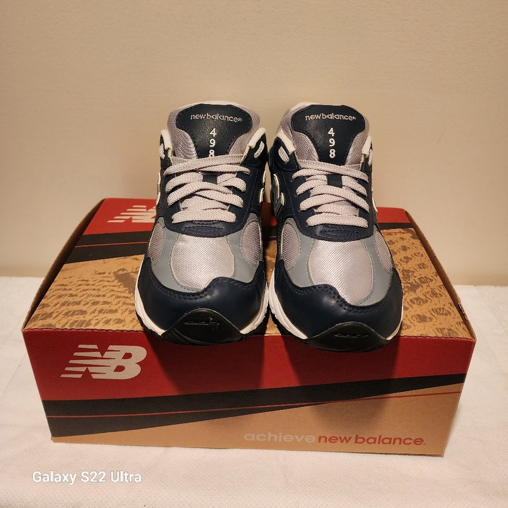 New Balance 498 - Picture 2 of 9